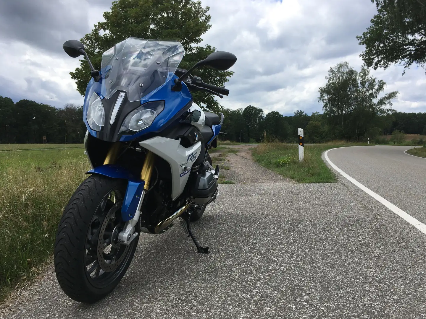 BMW R 1200 RS LC Bleu - 2
