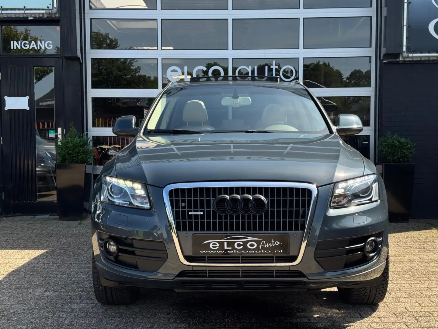 Audi Q5 2.0 TFSI 211pk quattro S-Line /Pano/CarPlay/ Young Grijs - 2