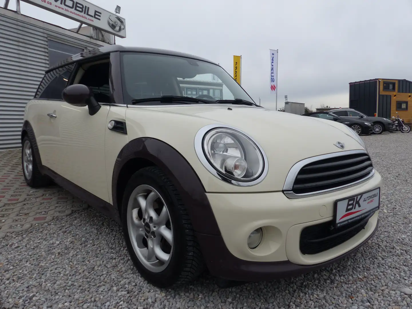 MINI One D Clubman Allwetterreifen Navi Klimaautomatik Bluetooth USB Blanc - 1