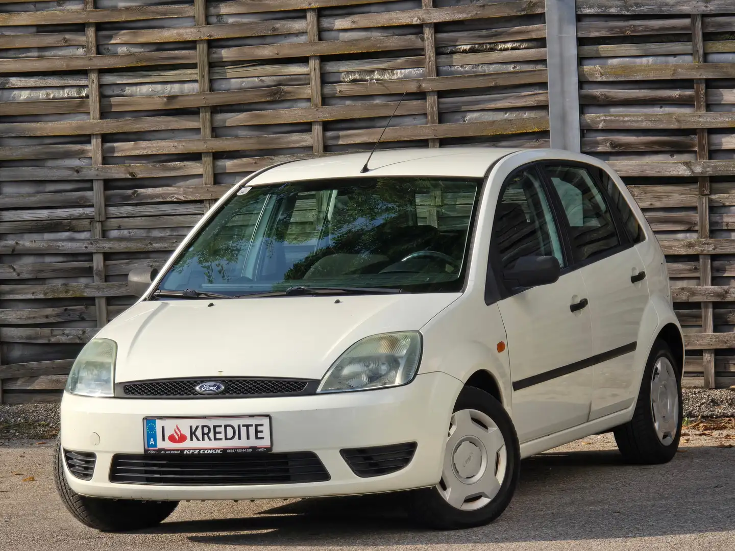 Ford Fiesta Flair Top* Kredit* Wenig KM* Klima* Neues Pickerl - 1