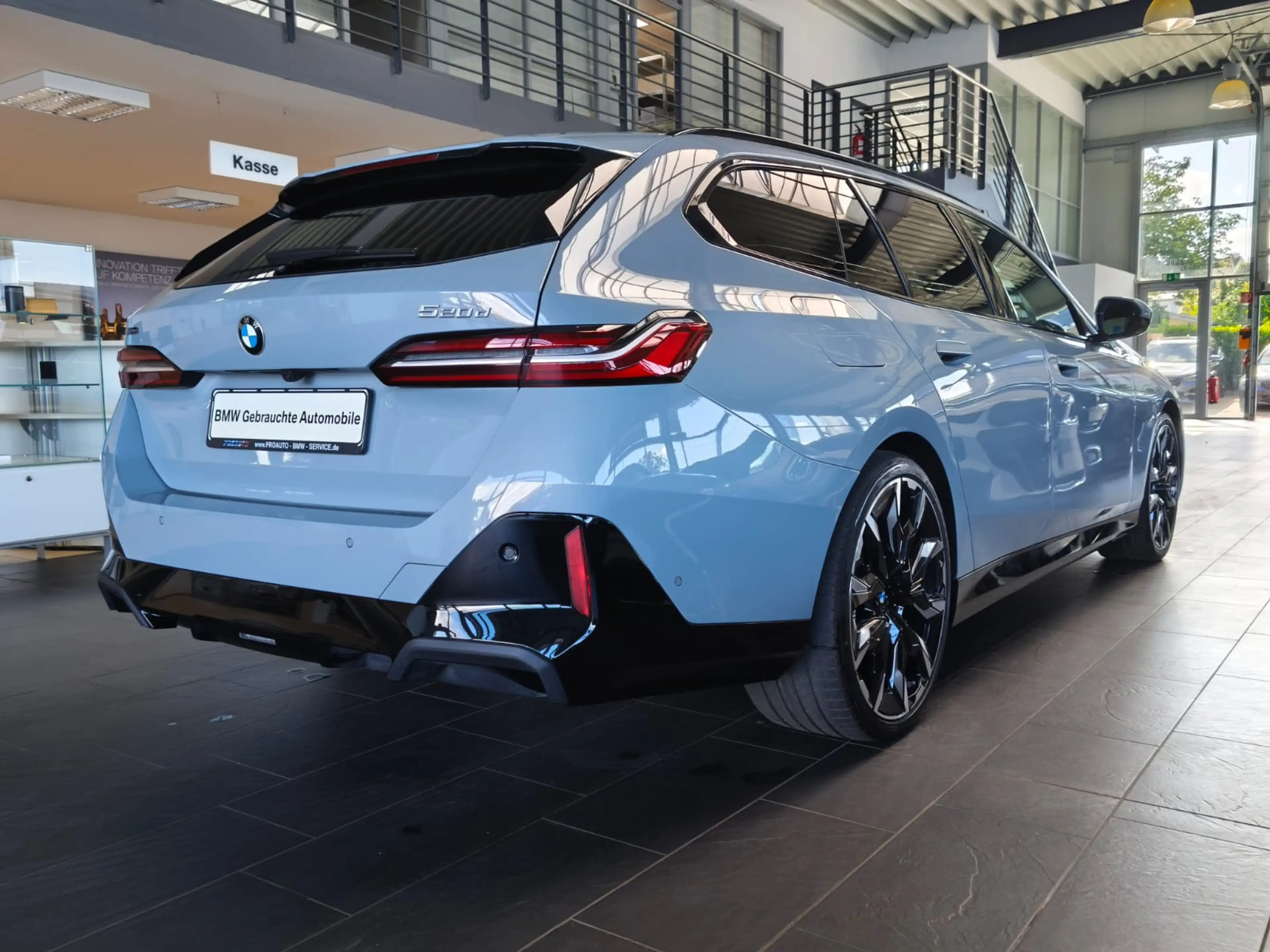 BMW 520 d Tour.xDr M Sport ACC/PANO/360/B&W/21/HUD