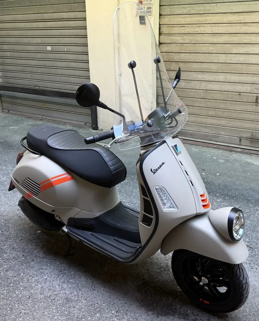 Vespa GTV 300 VESPA GTV 300 - 2023 Beige - 1