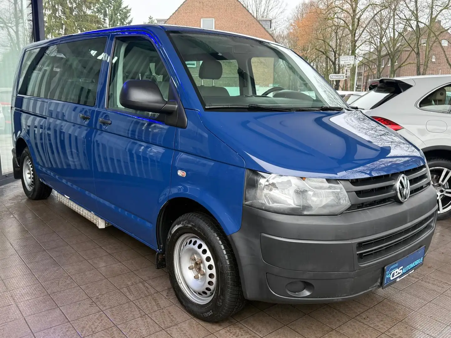 Volkswagen T5 Transporter Lang Blau - 2