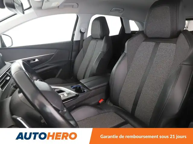 Peugeot 3008 view 10