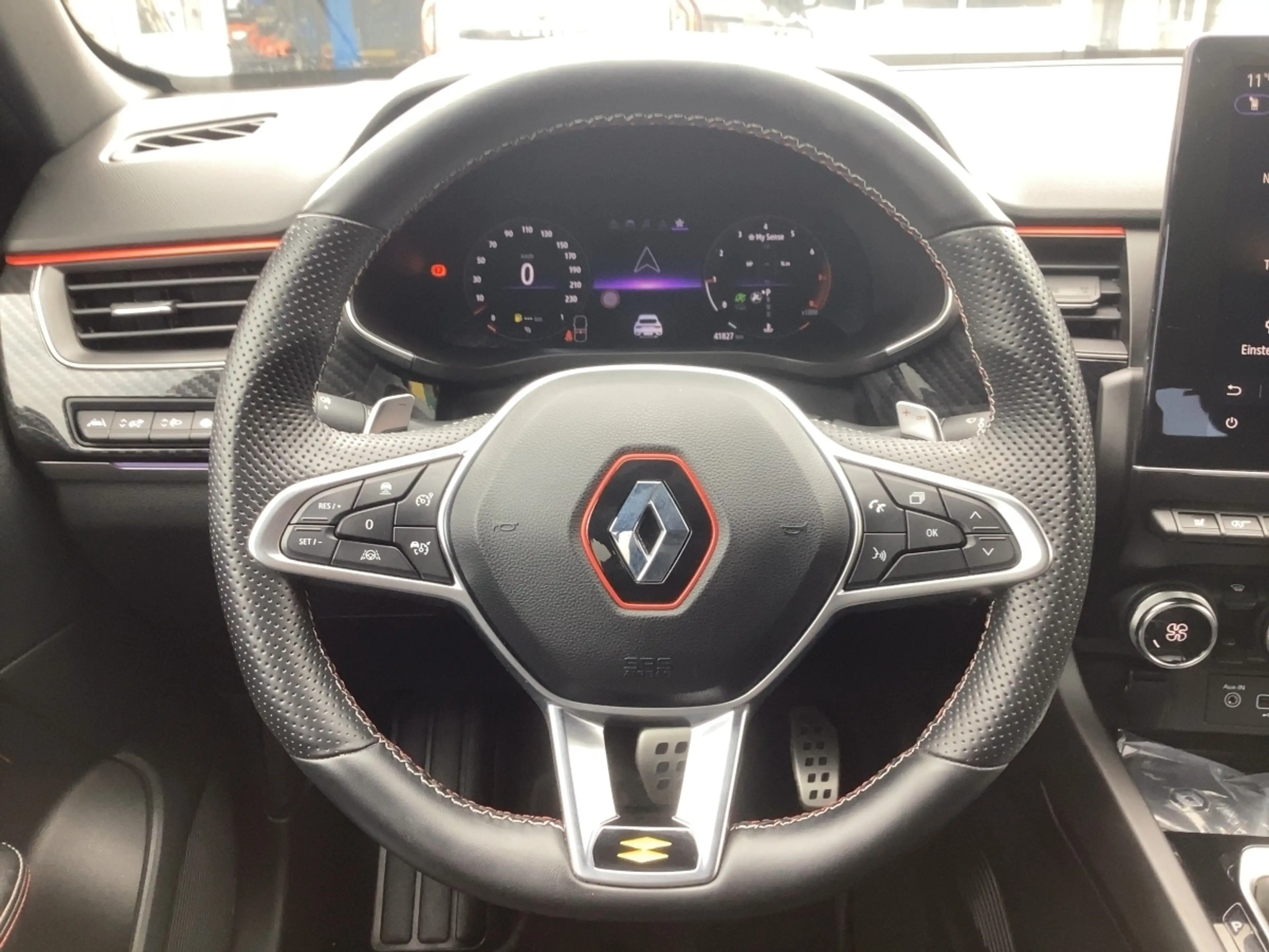 Renault Arkana TCe 160 EDC R.S. Line — photo 10