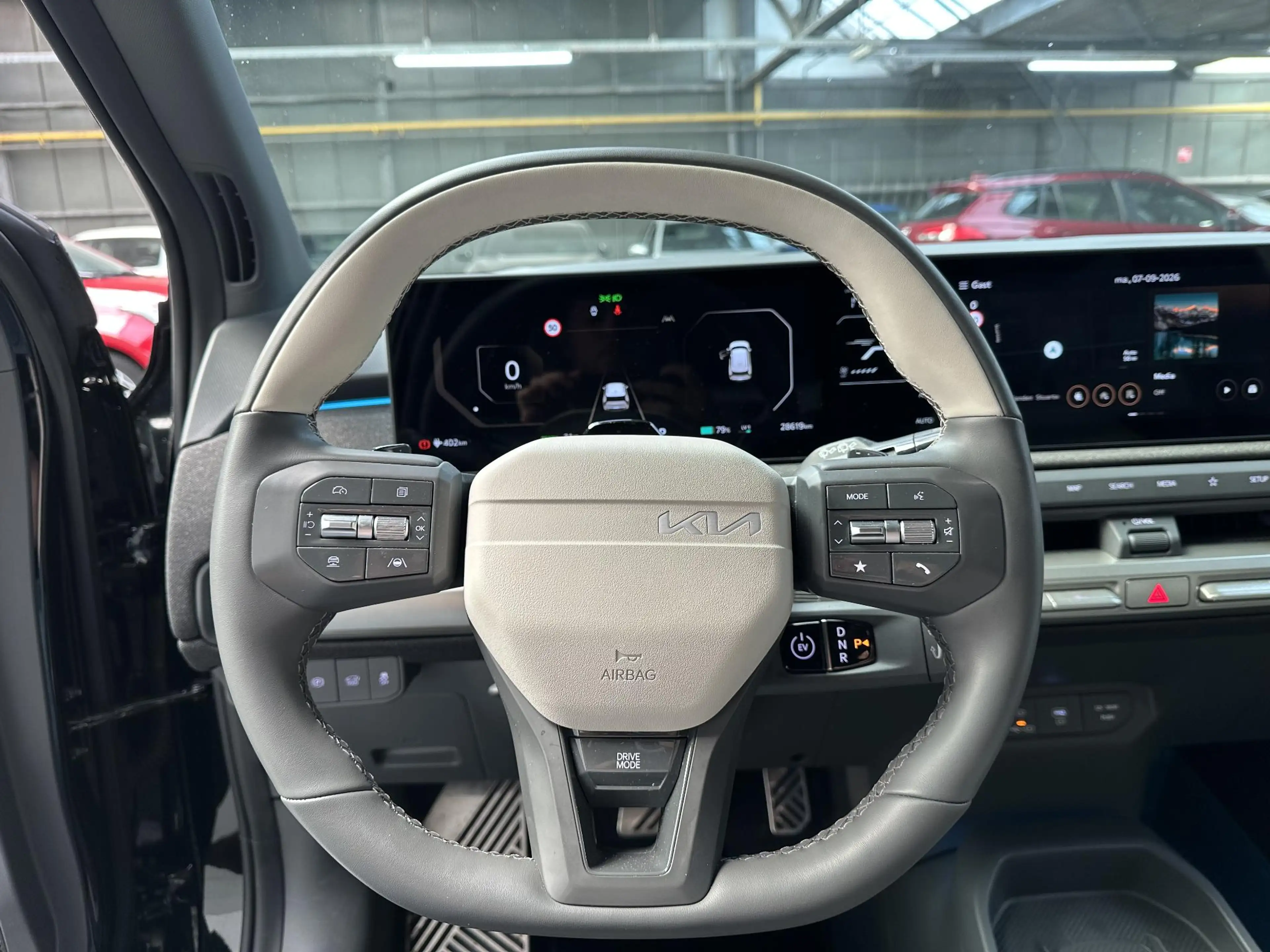 Kia EV3 GT-PlusLine 81.4 kWh — photo 12