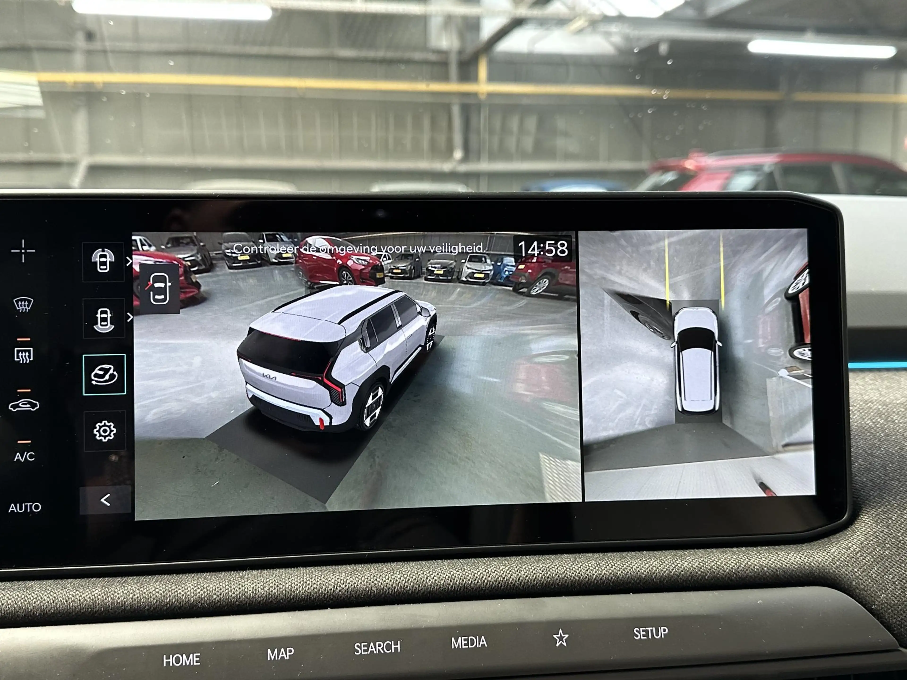 Kia EV3 GT-PlusLine 81.4 kWh — photo 15