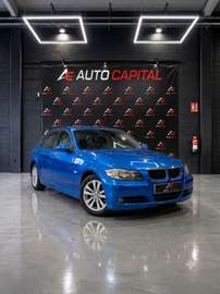 320i