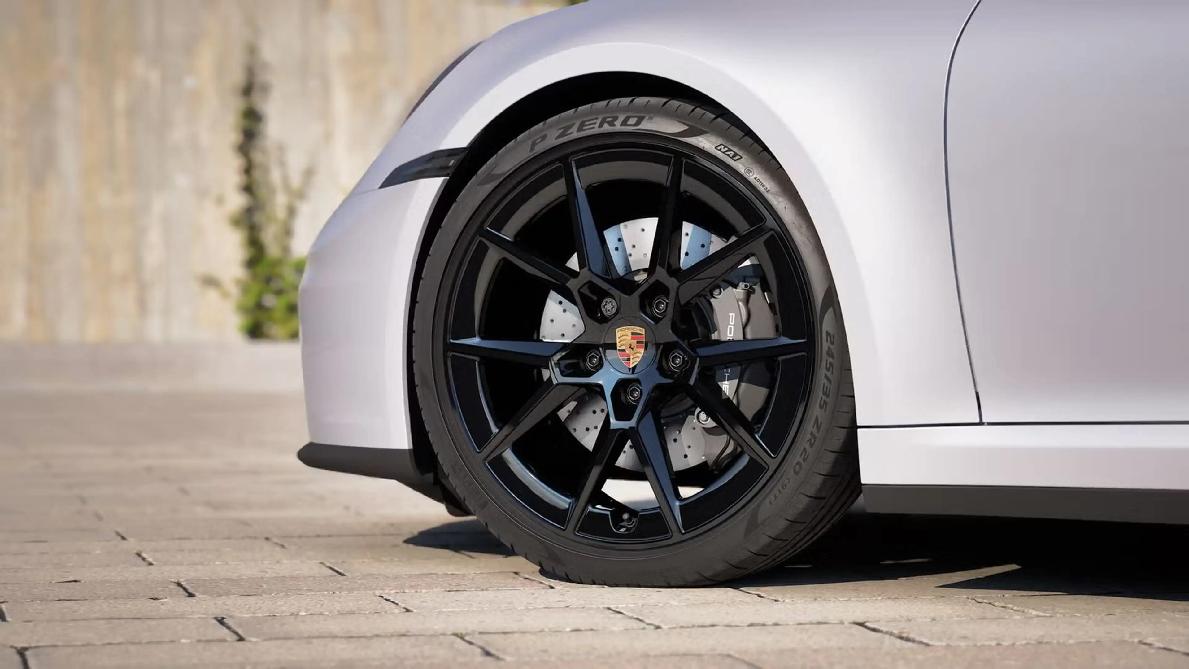 Porsche 992 (911) Carrera | Sportabgasanlage | BOSE | — photo 10