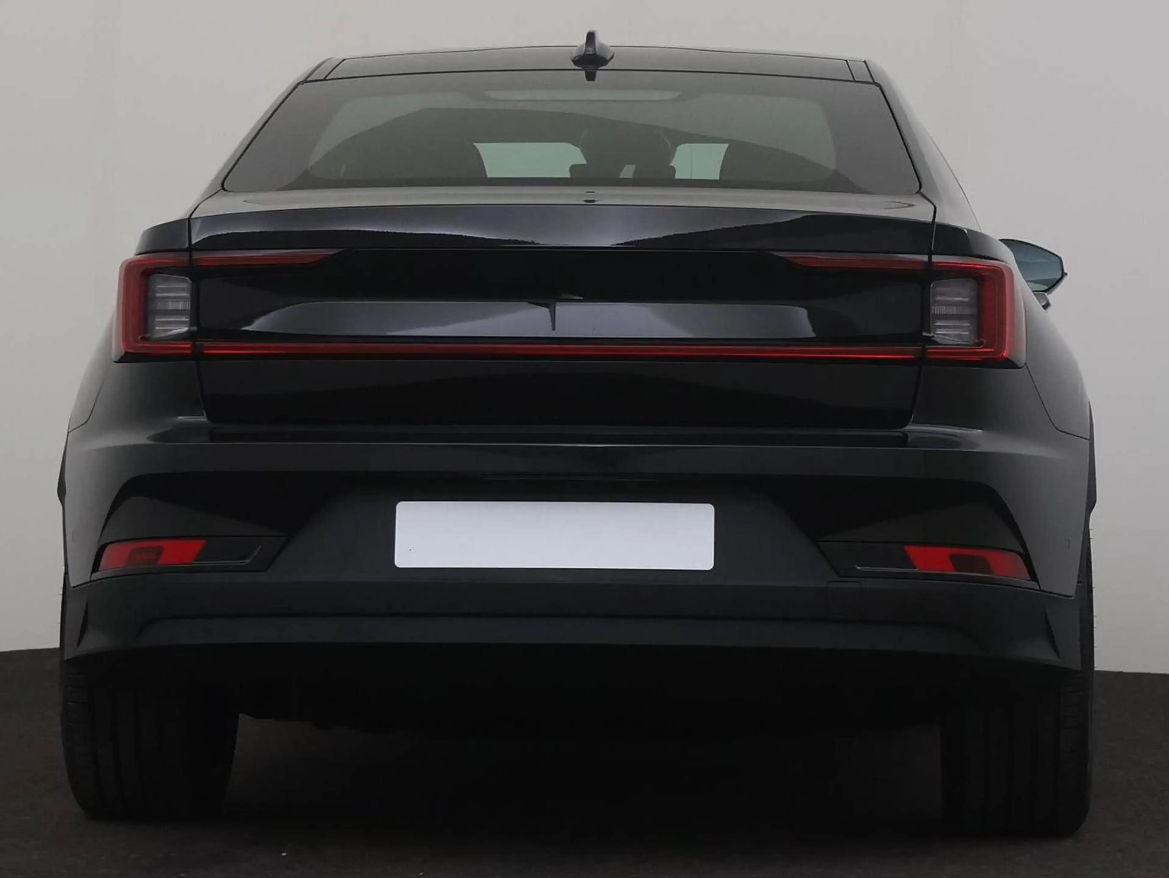 Polestar 2 82 kWh Long Range Single Motor — photo 4