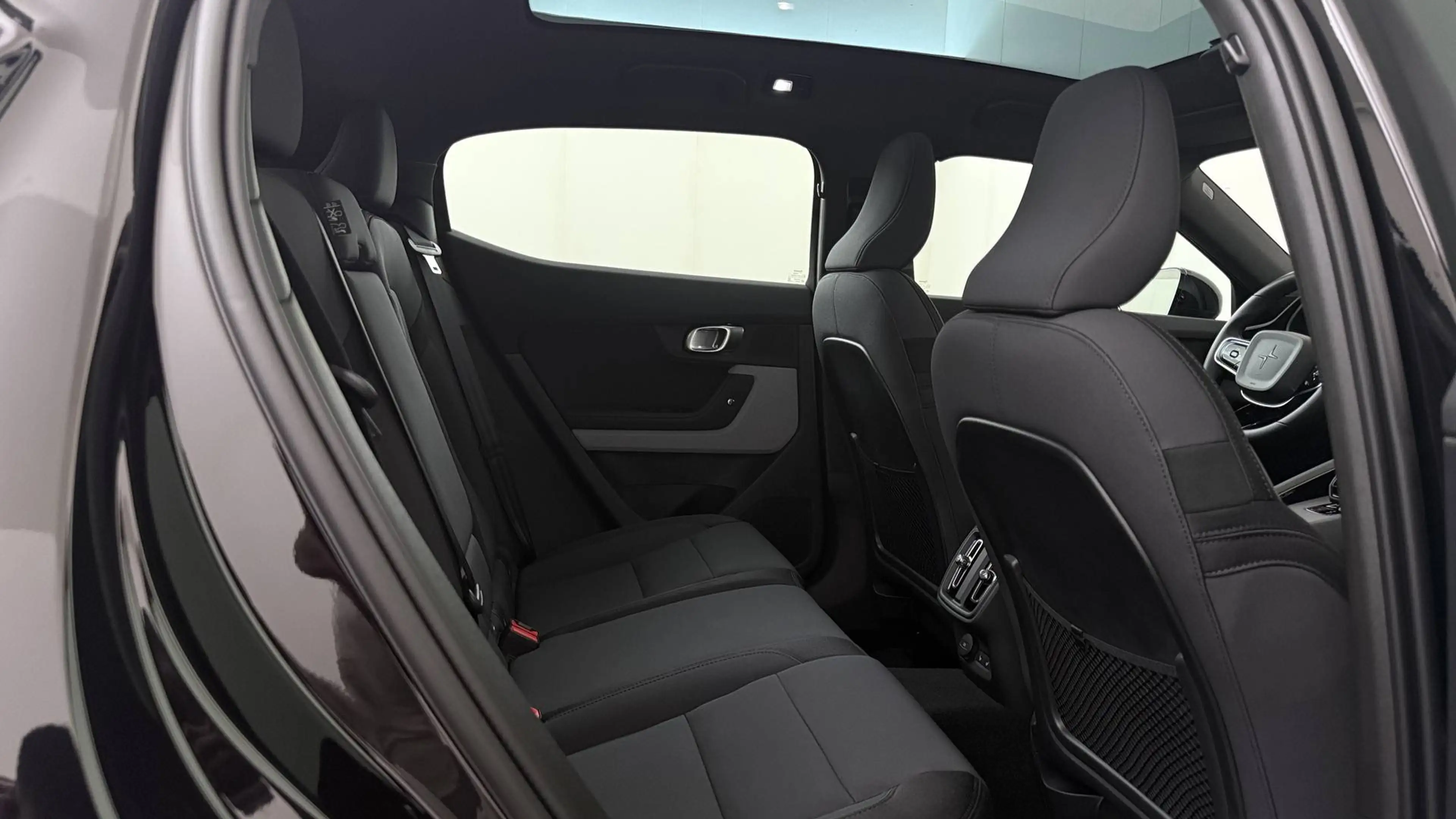 Polestar 2 82 kWh Long Range Single Motor — photo 10