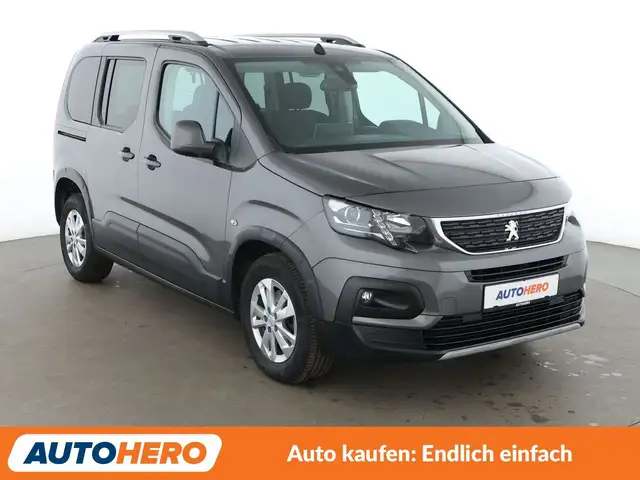 Peugeot Rifter view 8
