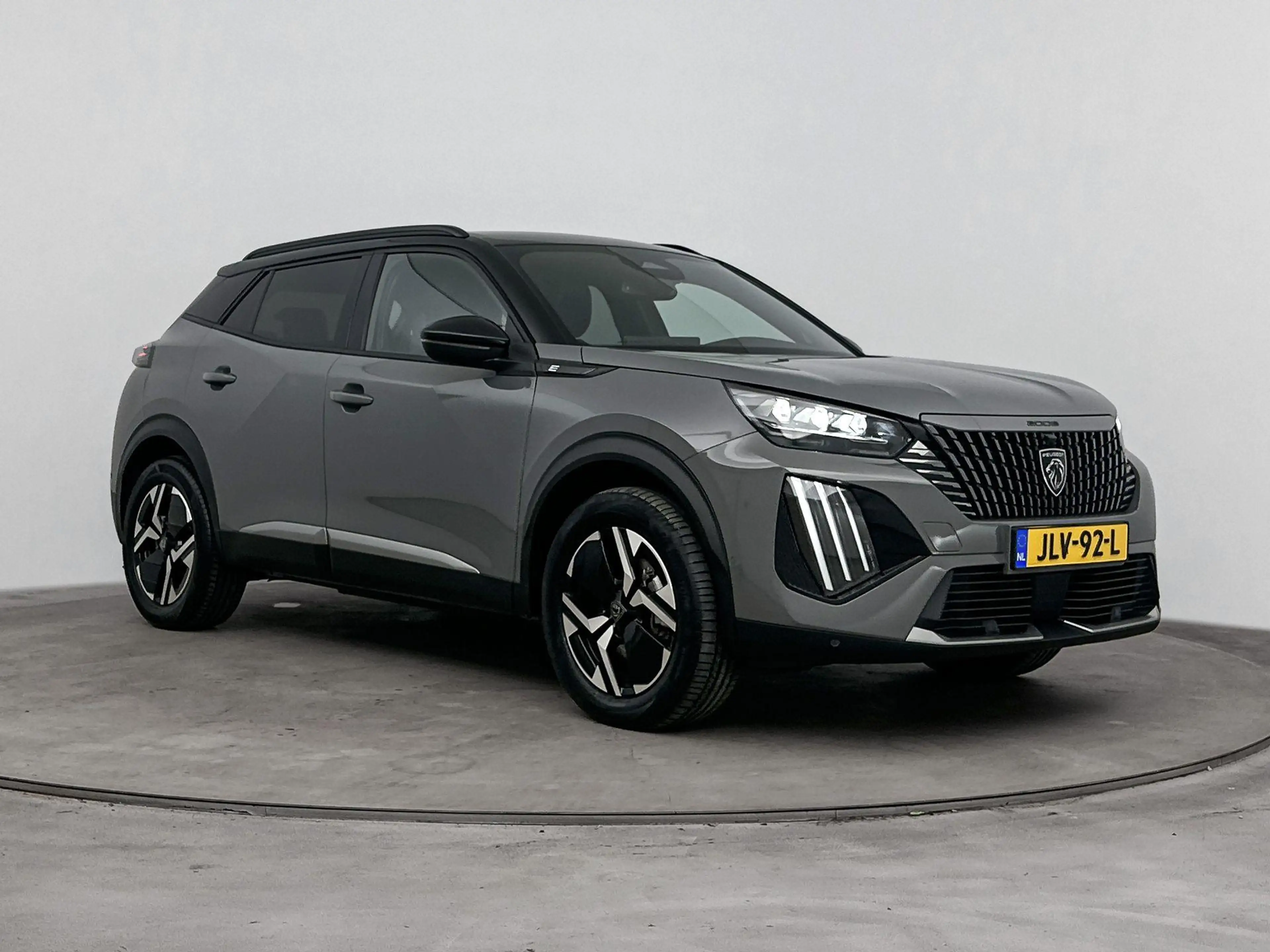Peugeot e-2008 EV GT Avantage 54 kWh | Alcantara Bekleding | Stoe — photo 12