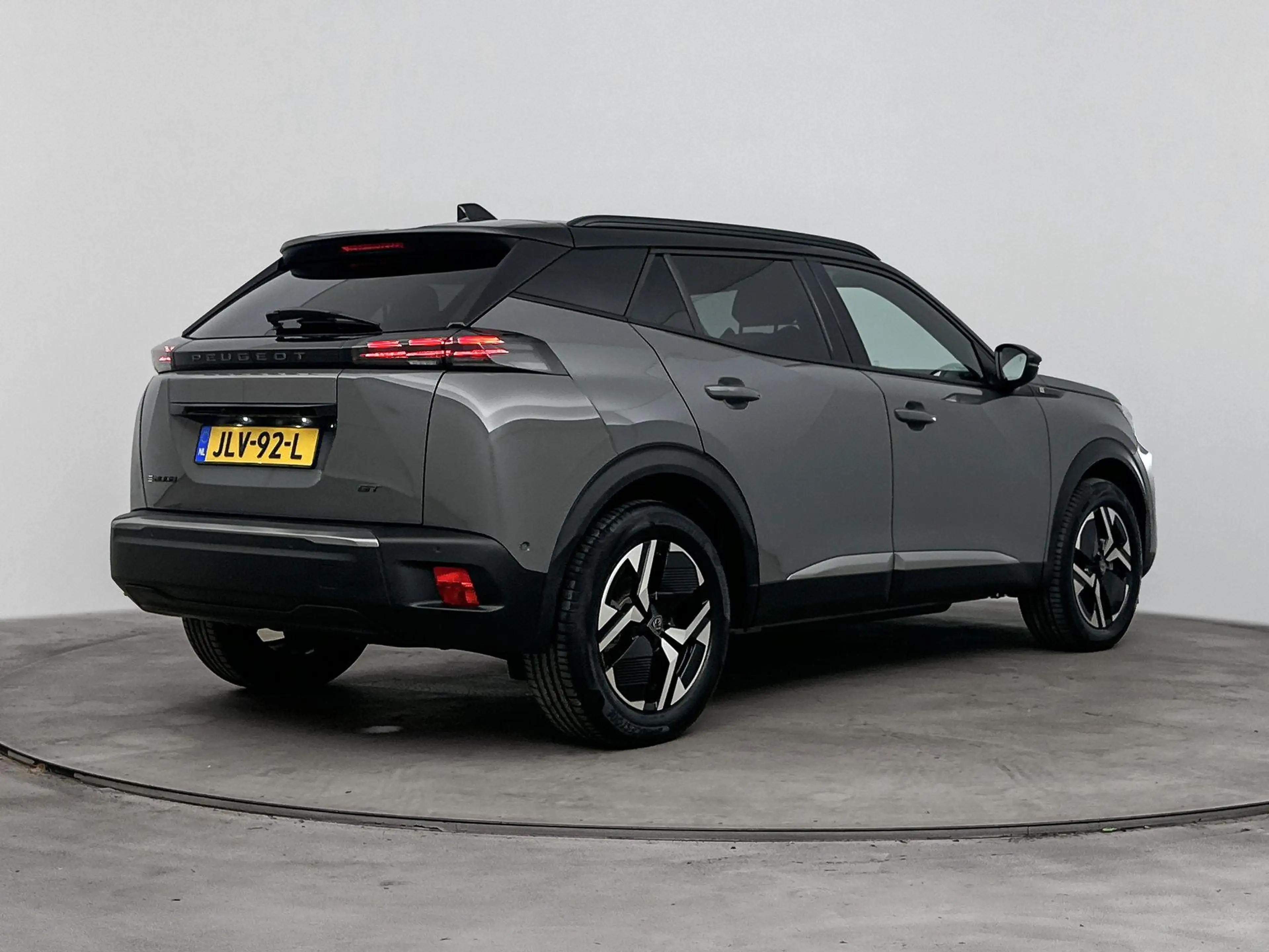 Peugeot e-2008 EV GT Avantage 54 kWh | Alcantara Bekleding | Stoe — photo 10