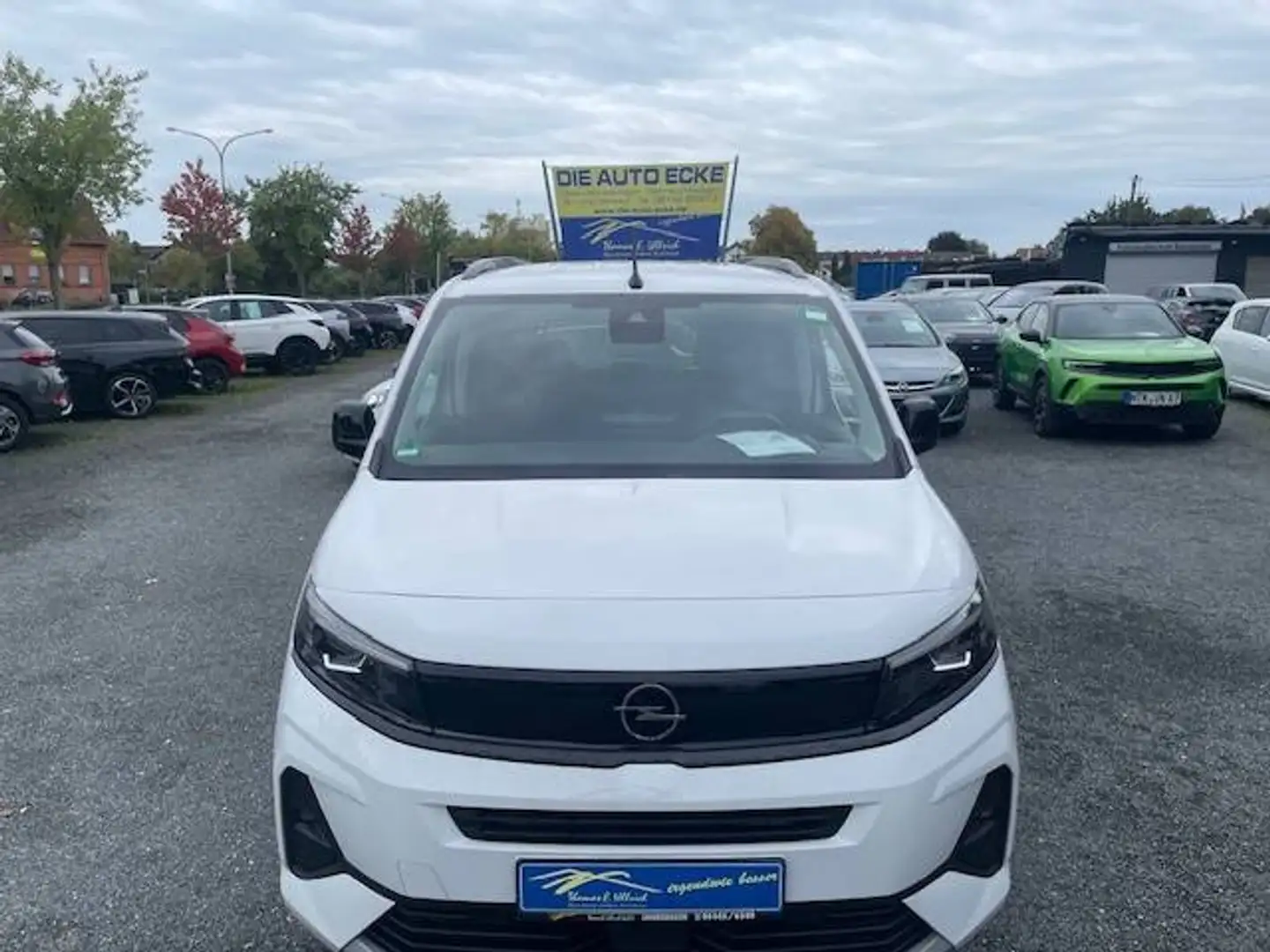 Opel Combo Life 1.5D GS Automatik Weiß - 2