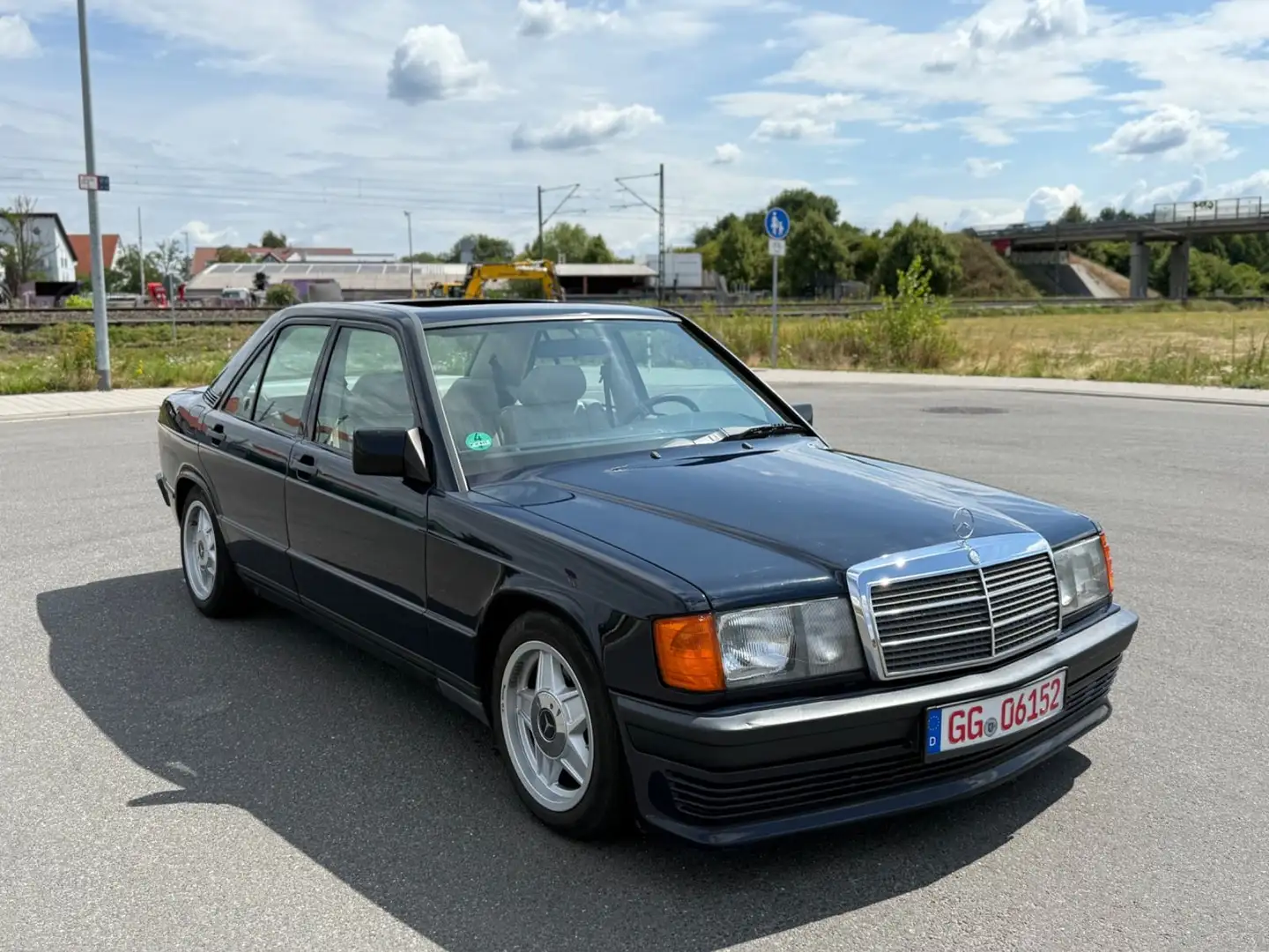 Mercedes-Benz 190 E 2.3 *2.HAND+DEUTSCHES FAHRZEUG+LEDER* Blau - 1
