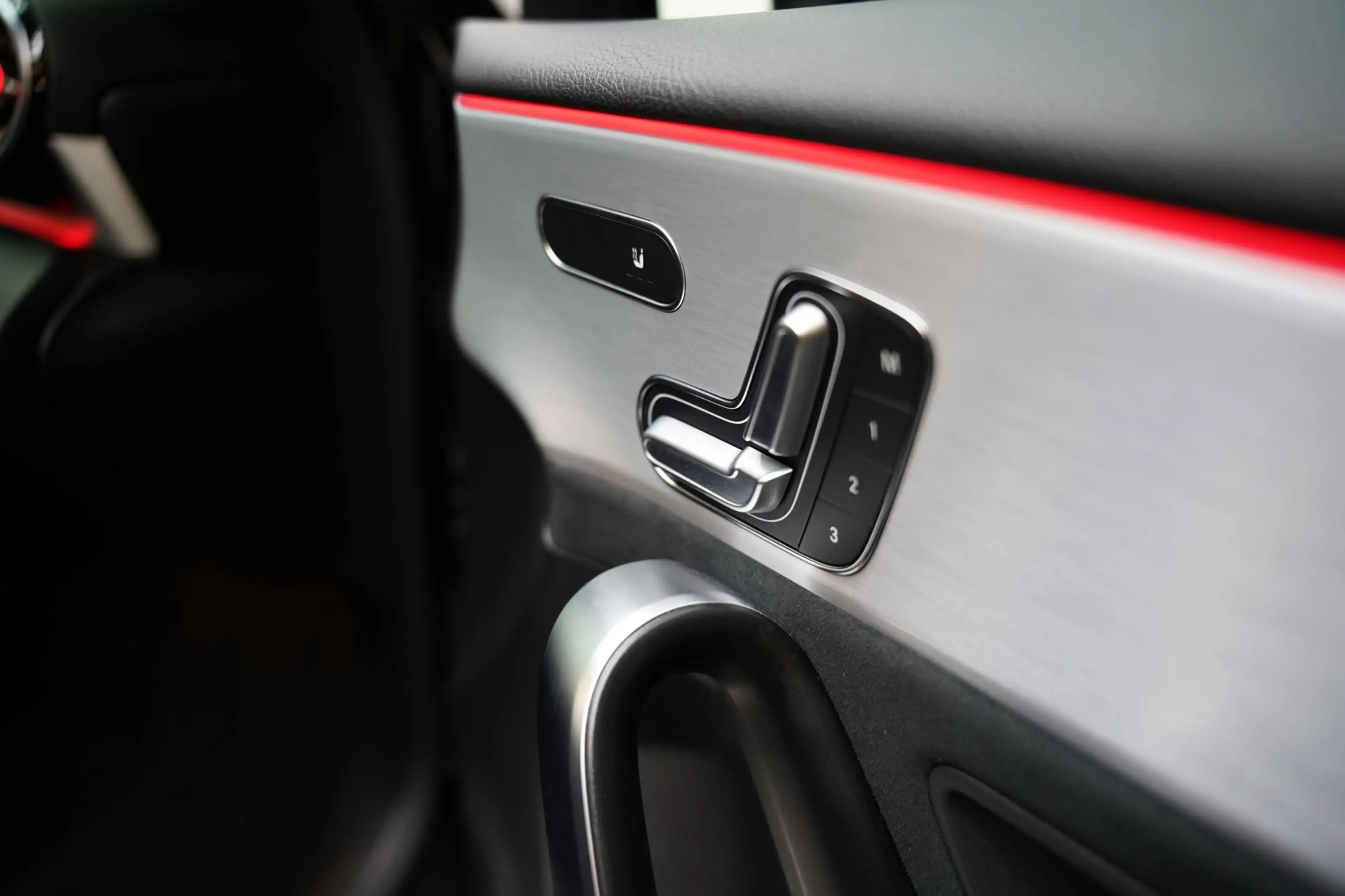 Mercedes-Benz A 45 AMG S 4MATIC+ PANO BURM HUD — photo 48