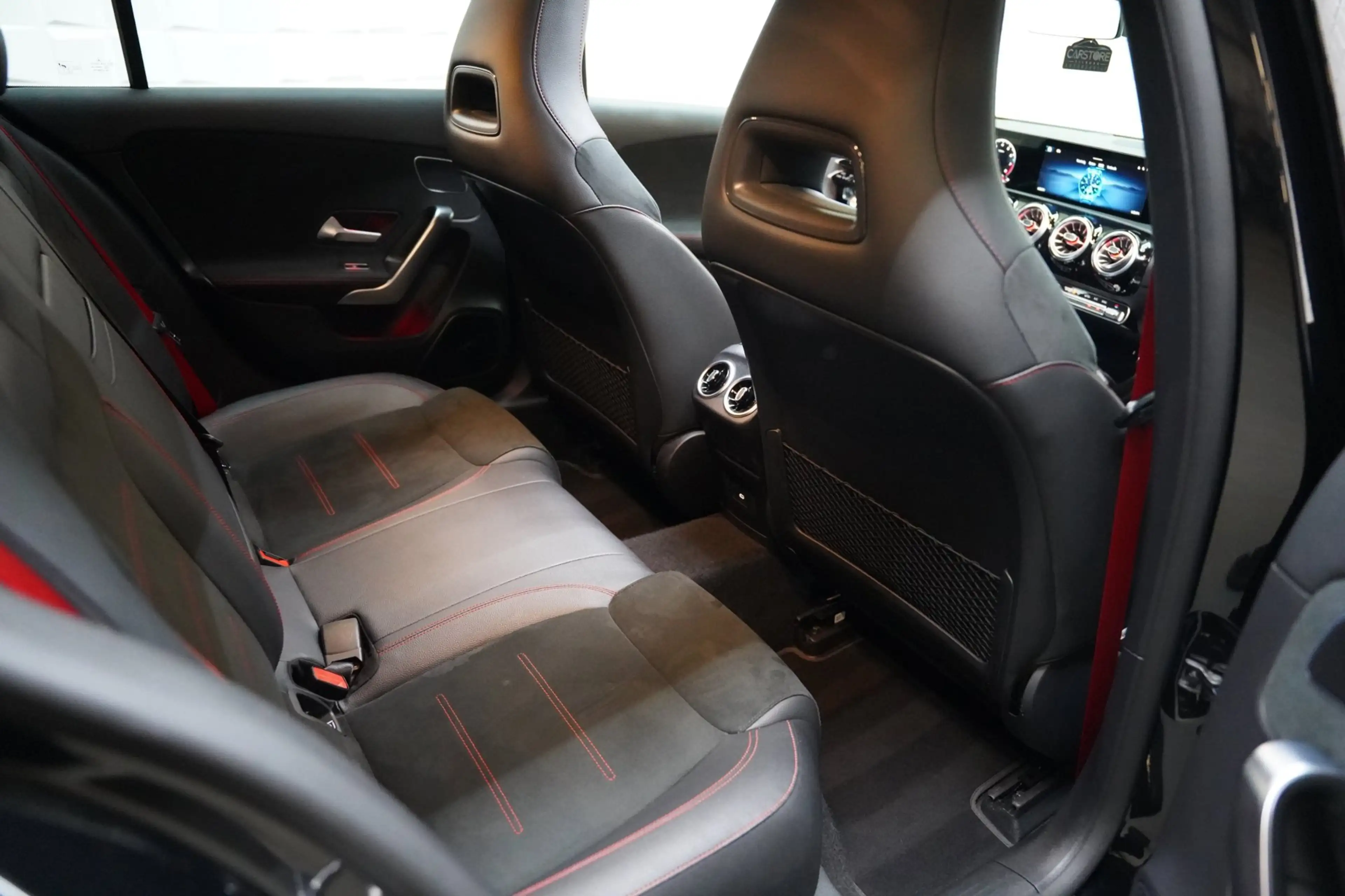 Mercedes-Benz A 45 AMG S 4MATIC+ PANO BURM HUD — photo 49