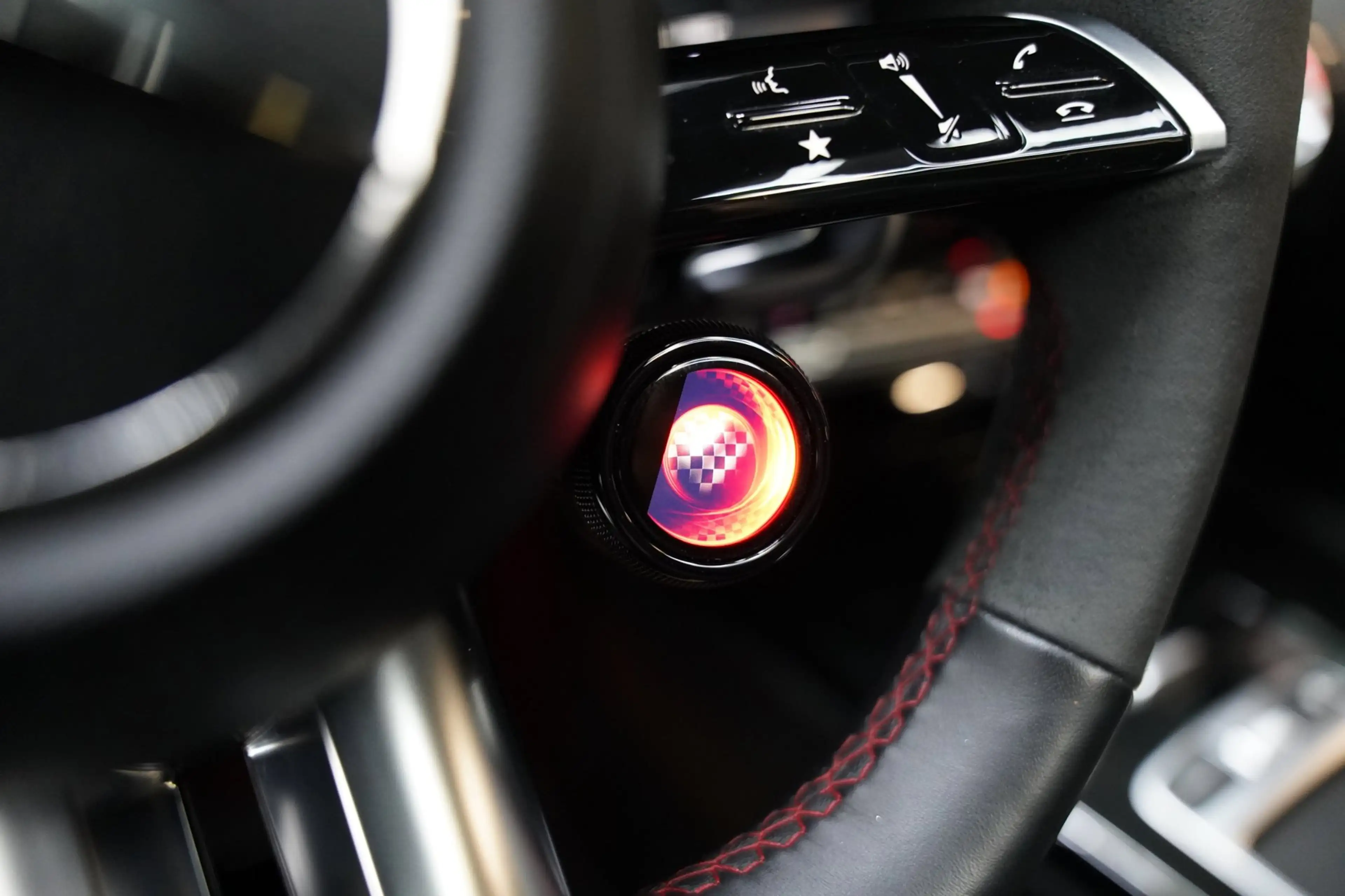 Mercedes-Benz A 45 AMG S 4MATIC+ PANO BURM HUD — photo 23