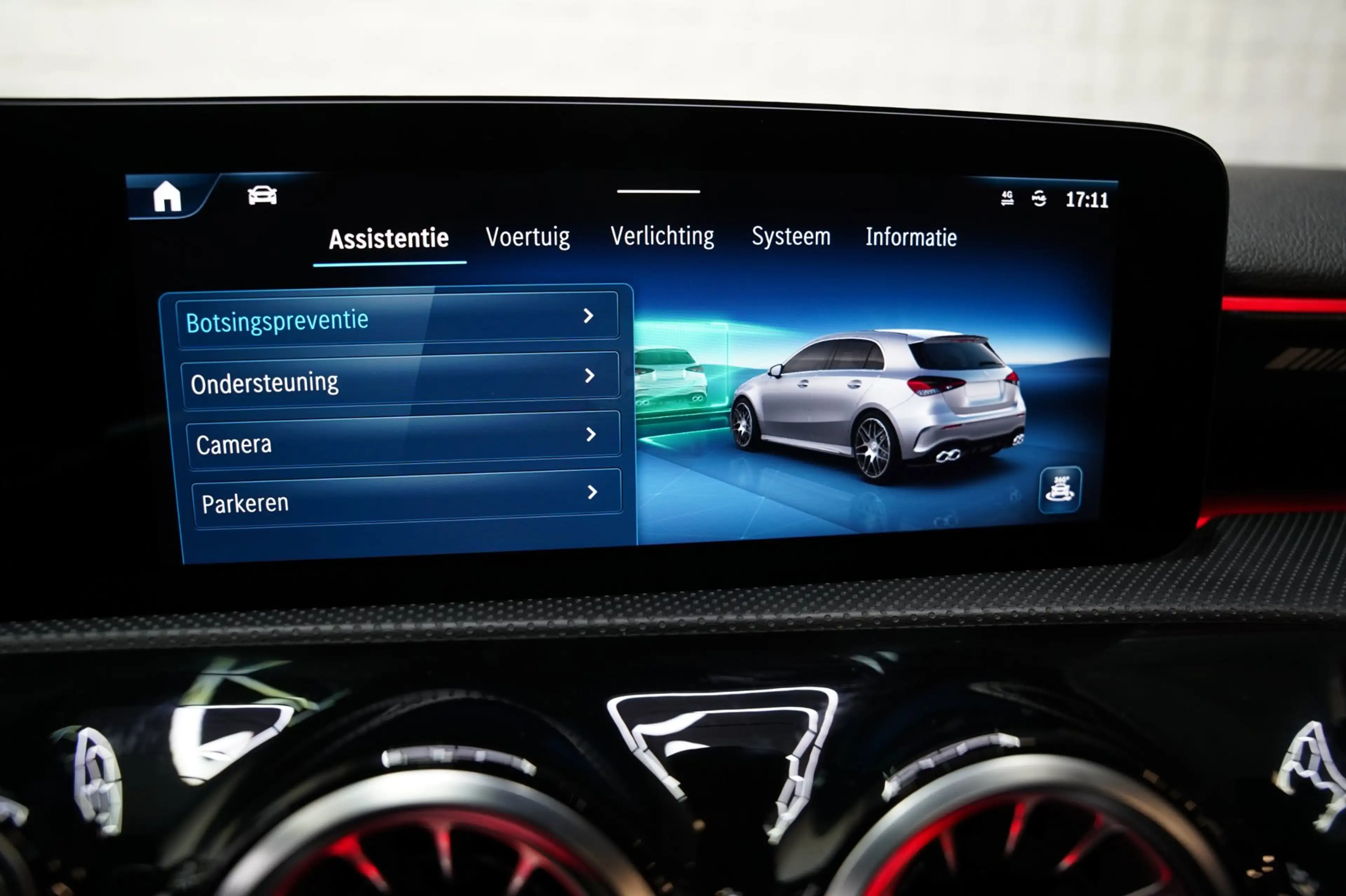 Mercedes-Benz A 45 AMG S 4MATIC+ PANO BURM HUD — photo 17
