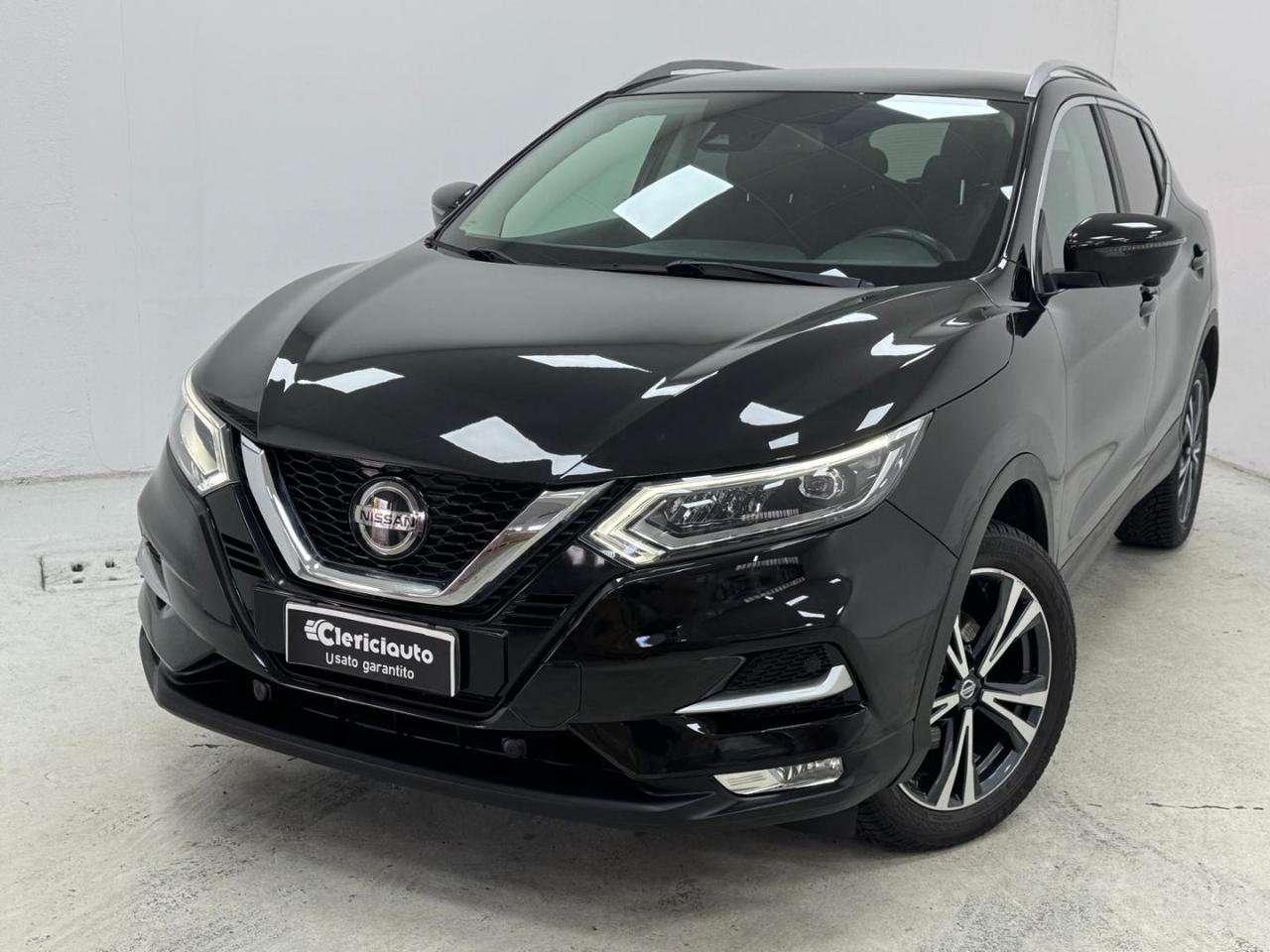 Nissan Qashqai 1.2 DIG-T N-Connecta (TETTO PAN.)