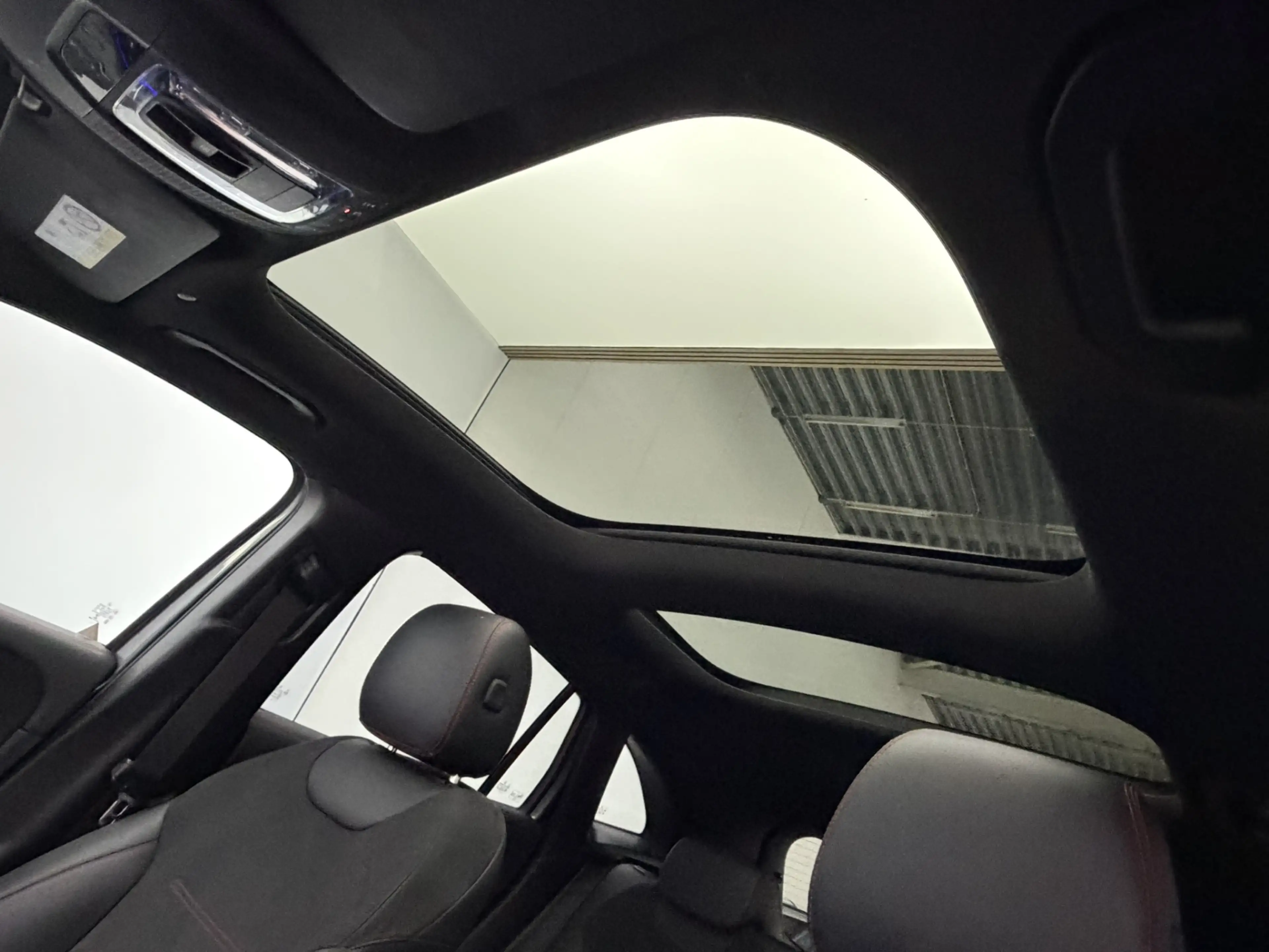 Mercedes-Benz EQA 250 Business Solution AMG 67 kWh SOH 95,4% | Panoramad — photo 13