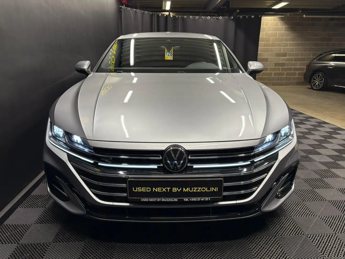 Volkswagen Arteon shooting Brake R-Line 2.0 TSI 190cv Gris - 2
