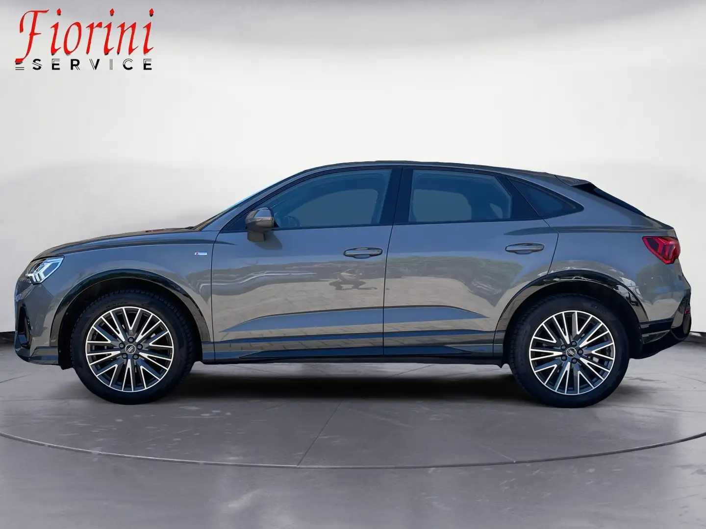 Audi Q3 Q3 Sportback  35 2.0 tdi S line edition s-tronic Grigio - 2