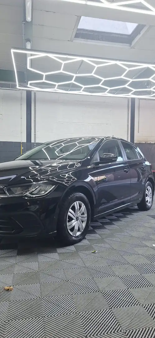Volkswagen Polo 1.01 MPI Zwart - 2
