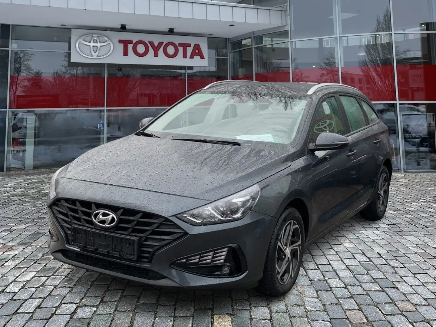 Hyundai i30 cw 1,5 PD Pure Top gepflegtes Fahrzeug - 1