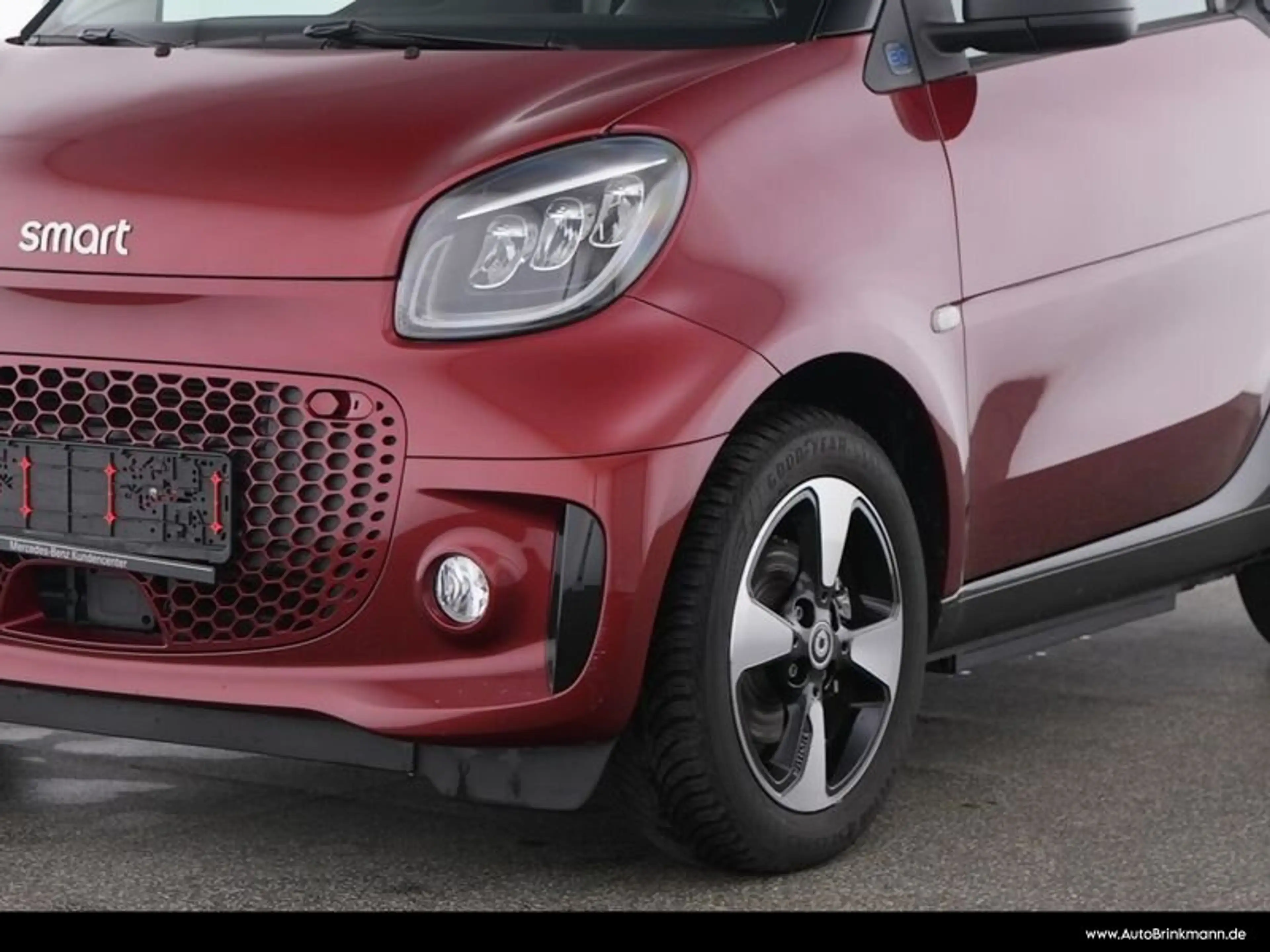 smart forTwo smart EQ fortwo Panorama/SHZ/Klima/Styling/NSW — photo 3