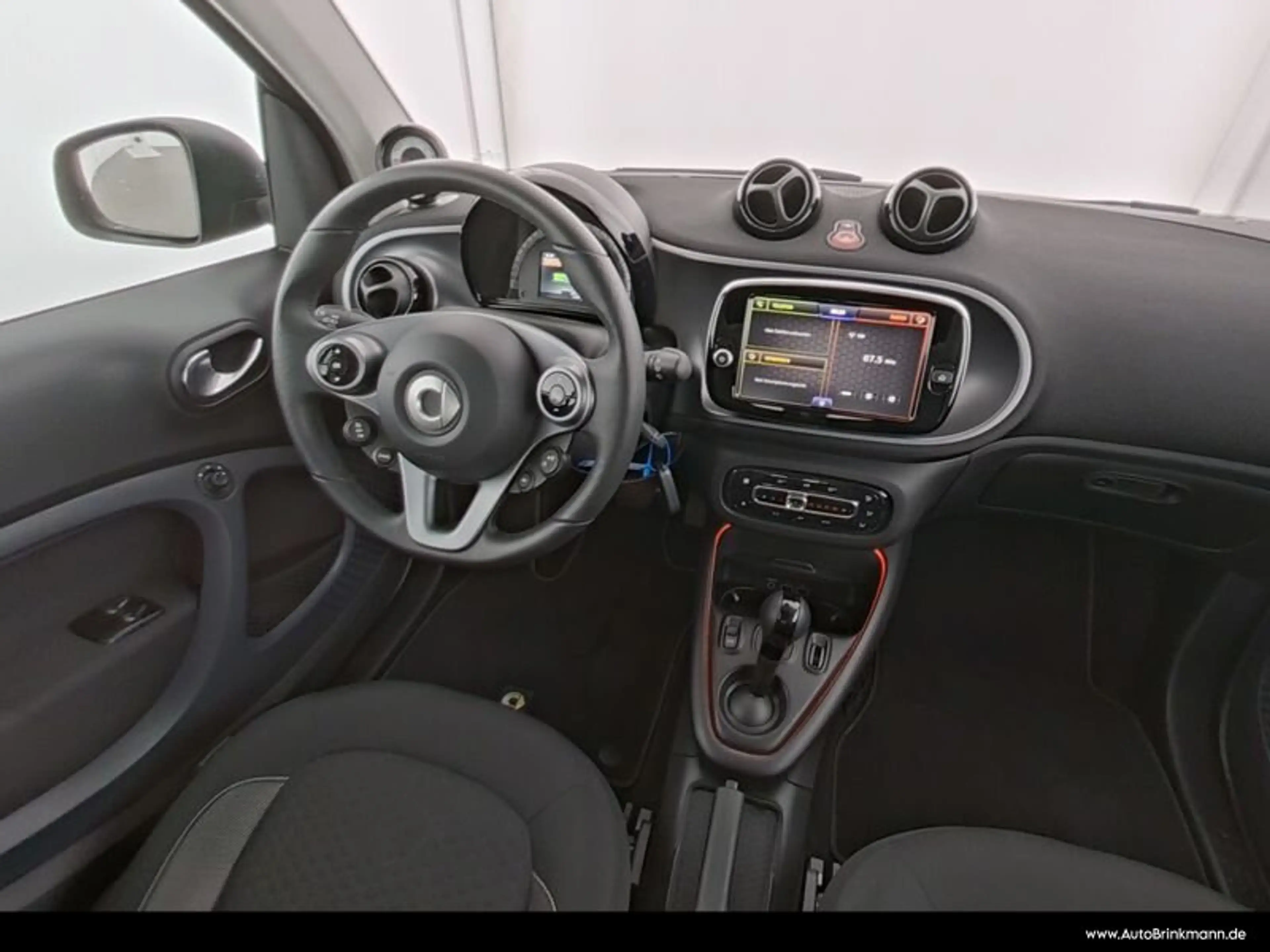 smart forTwo smart EQ fortwo Panorama/SHZ/Klima/Styling/NSW — photo 6