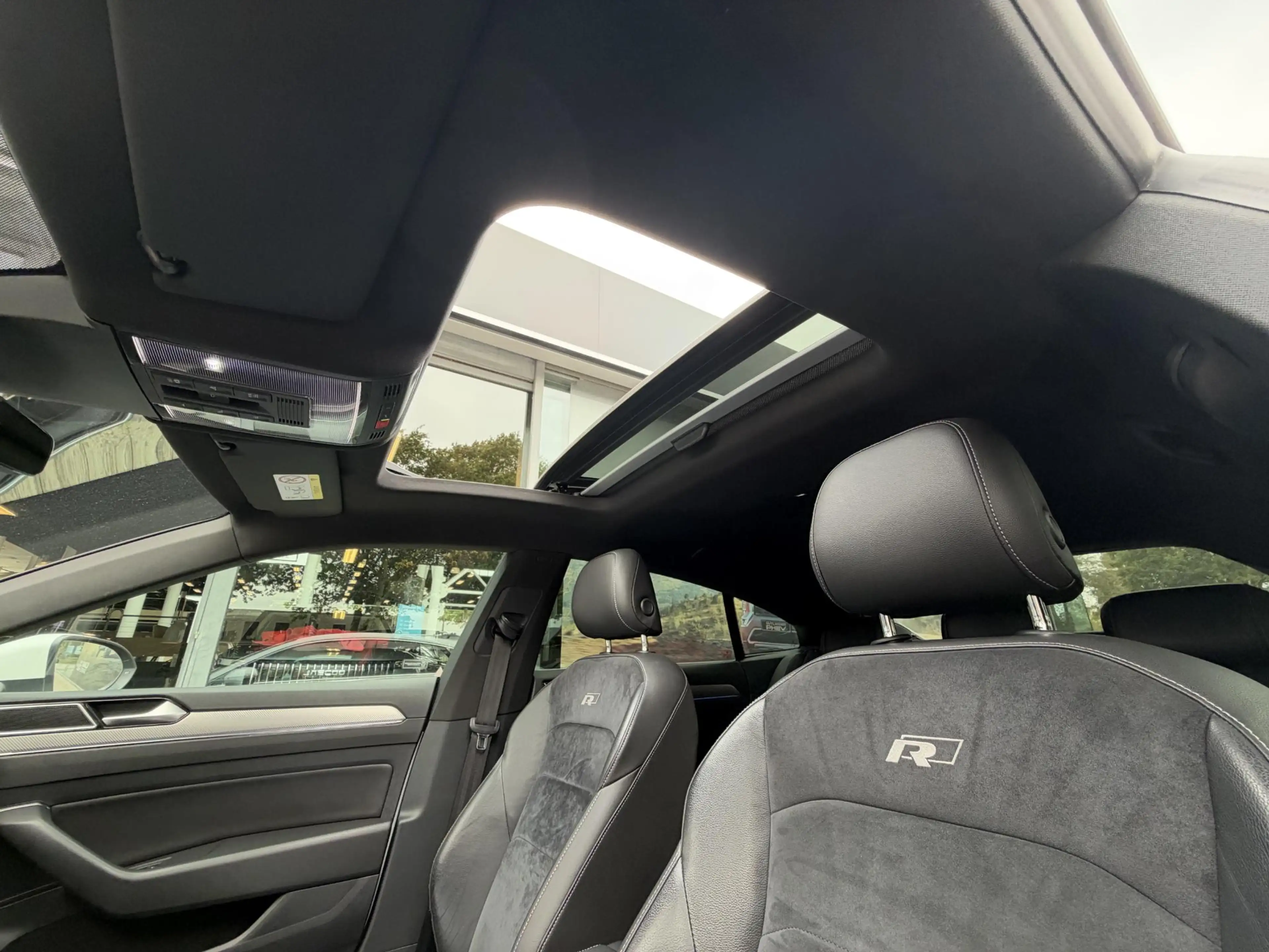 Volkswagen Arteon 1.5 TSI Business R | Achteruitrijcamera | Panorama — photo 14