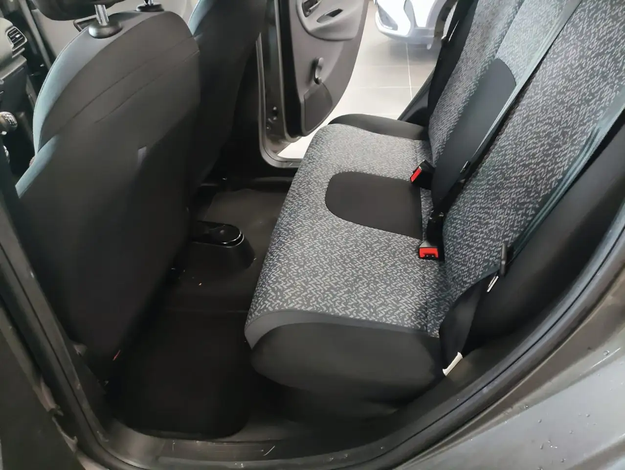 Lancia Ypsilon 2021 — фото 13