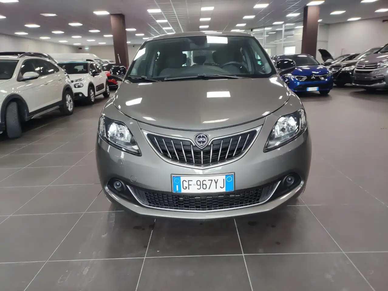 Lancia Ypsilon 2021 — фото 8