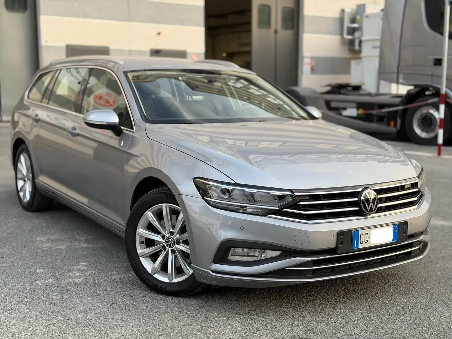 Volkswagen Passat Variant VOLKSWAGEN PASSAT VARIANT 2.0TDI 150 CAVALLI 2021 - 1