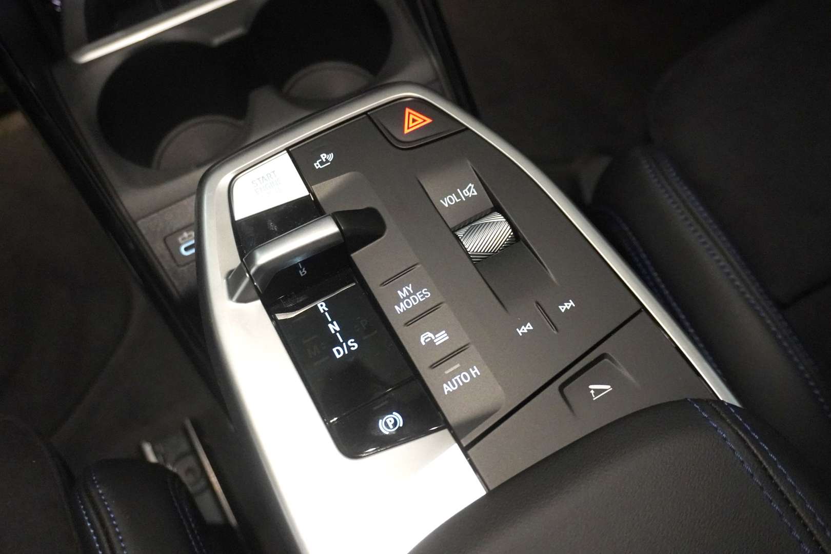 BMW Série 2 Active Tourer 230e XDrive - 2025 - Joinsteer - #10