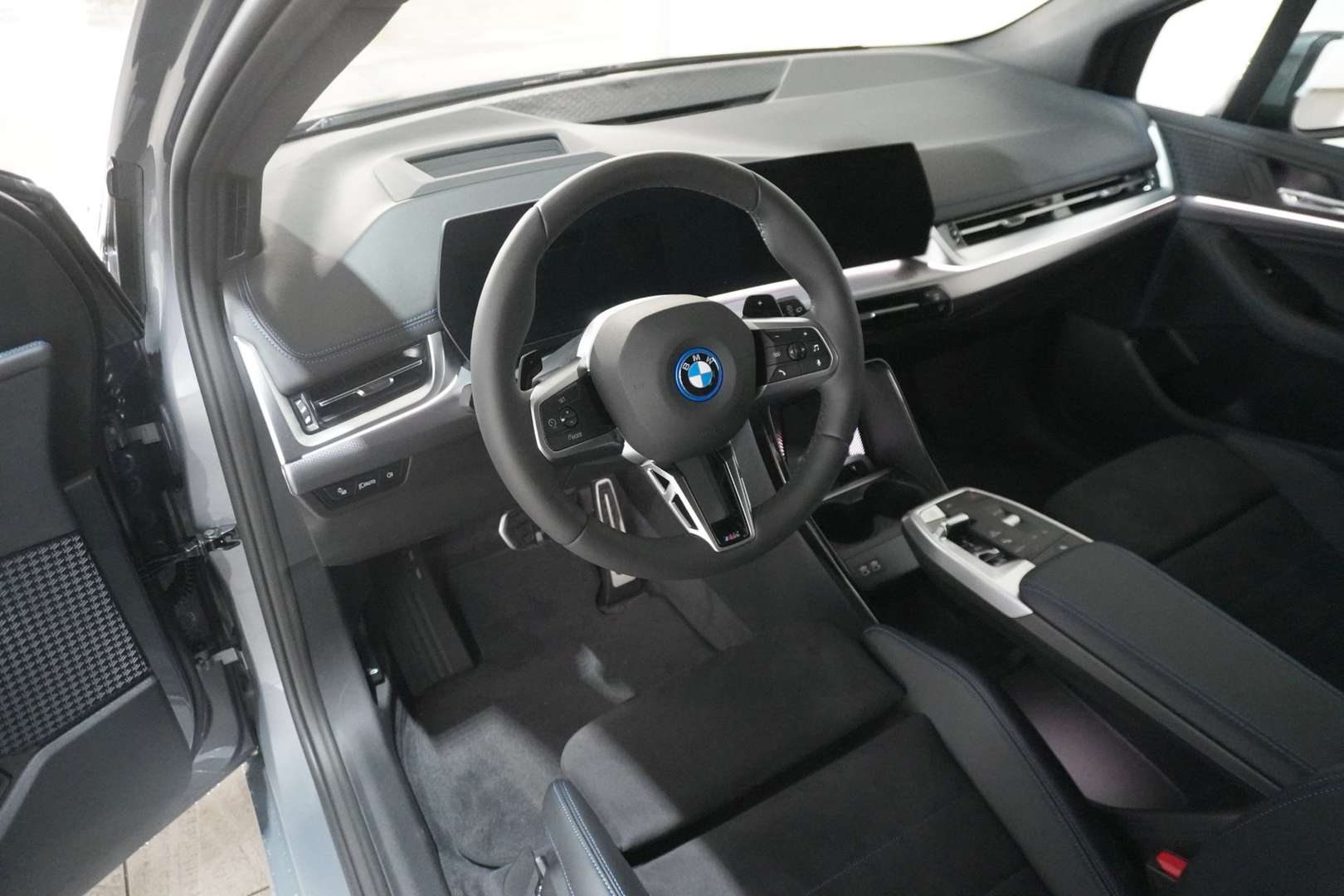 BMW Série 2 Active Tourer 230e XDrive - 2025 - Joinsteer - #4