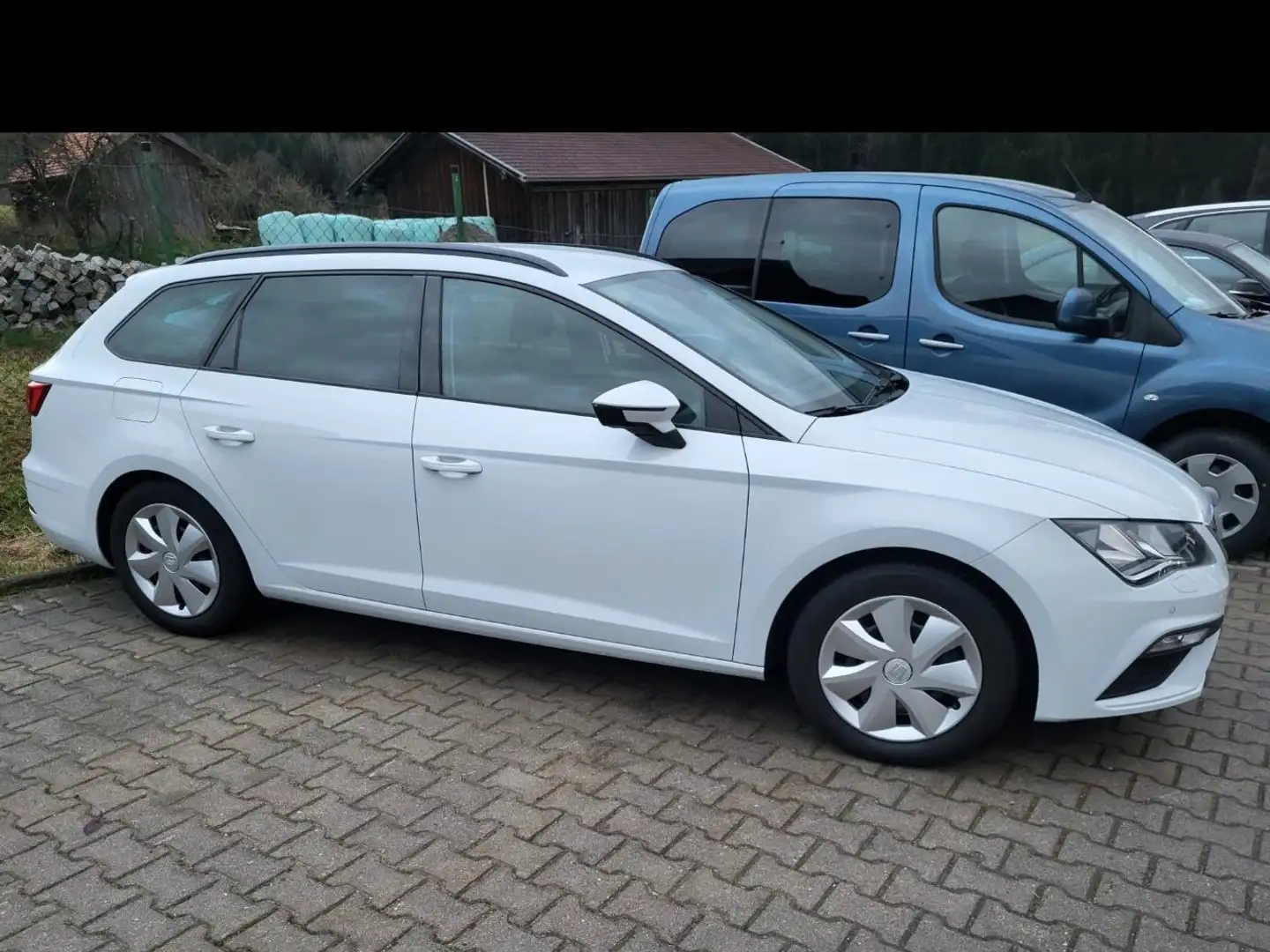 SEAT Leon Leon ST 2.0 TDI DPF DSG FR Weiß - 2