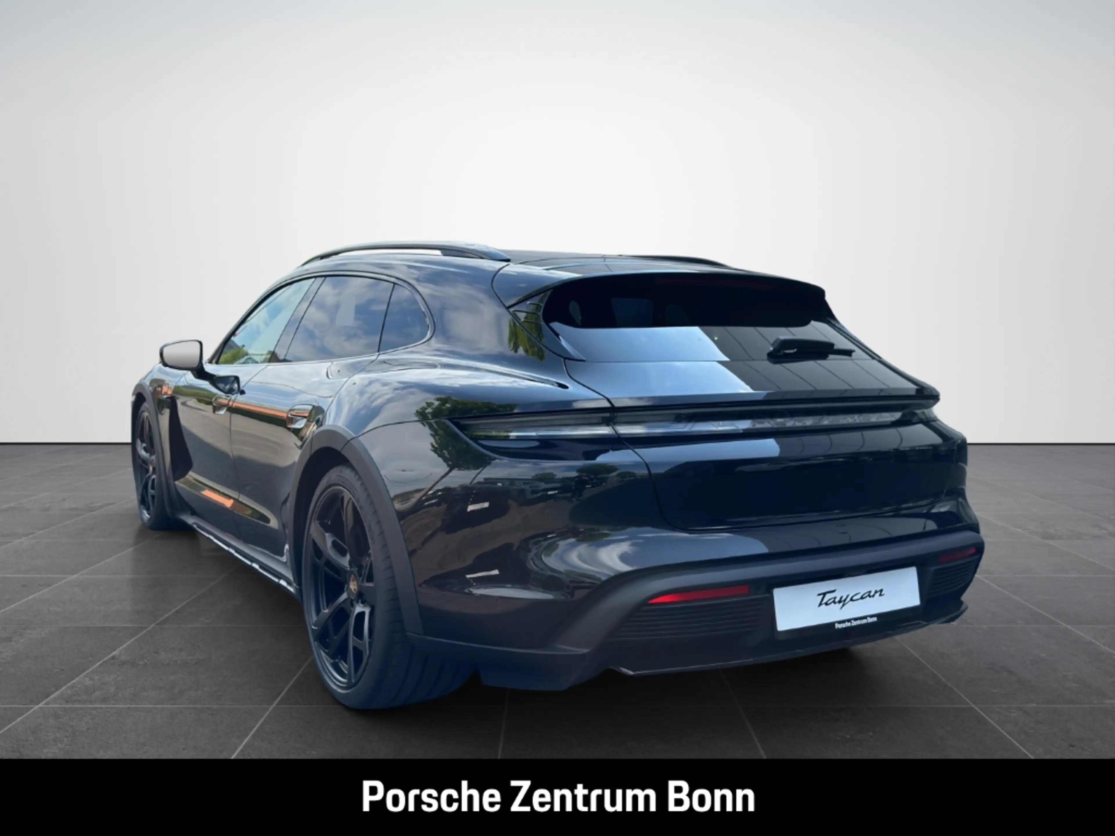 Porsche Taycan 4S Cross Turismo HA-Lenkung Surround-View — photo 7