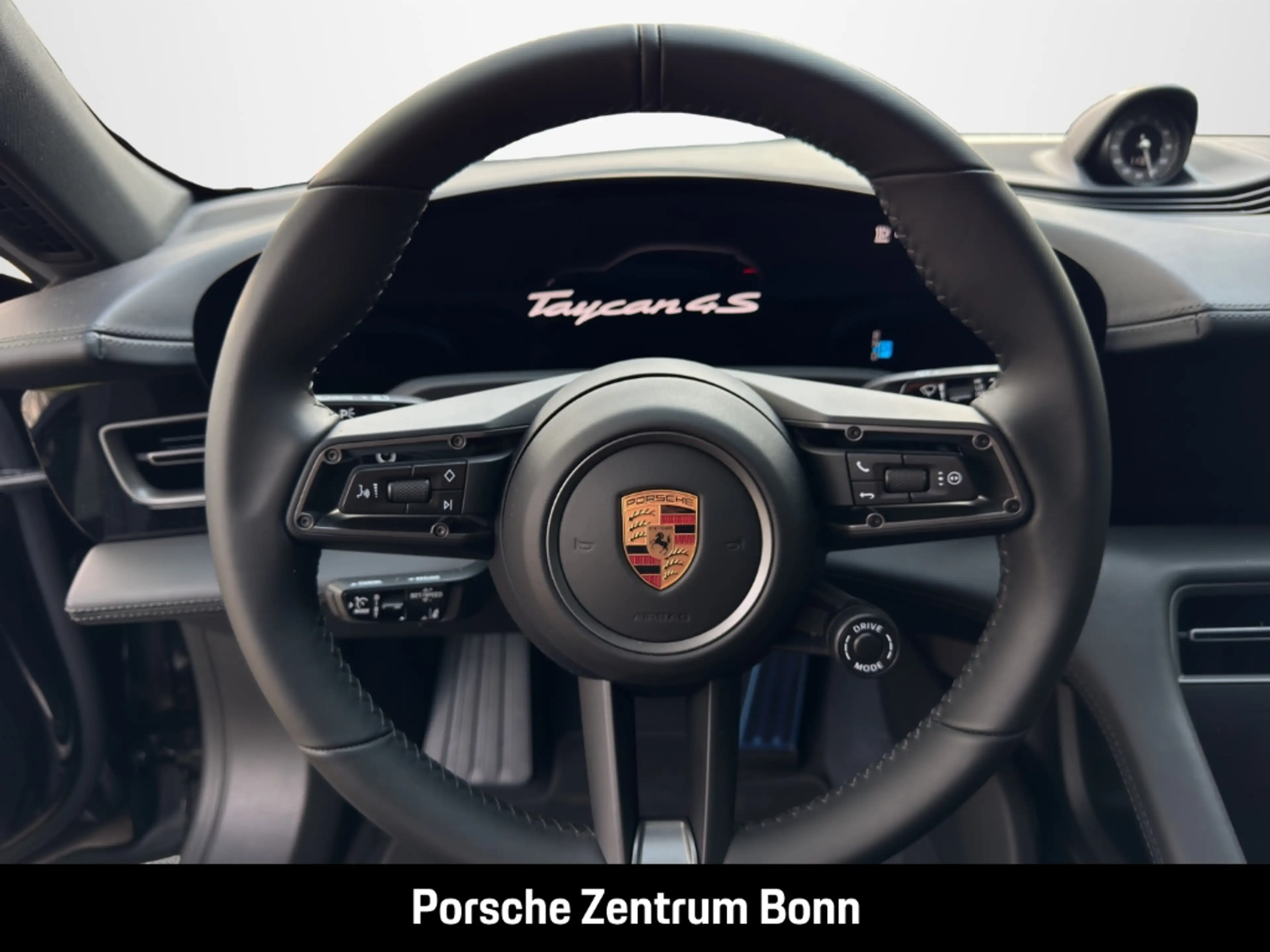 Porsche Taycan 4S Cross Turismo HA-Lenkung Surround-View — photo 10