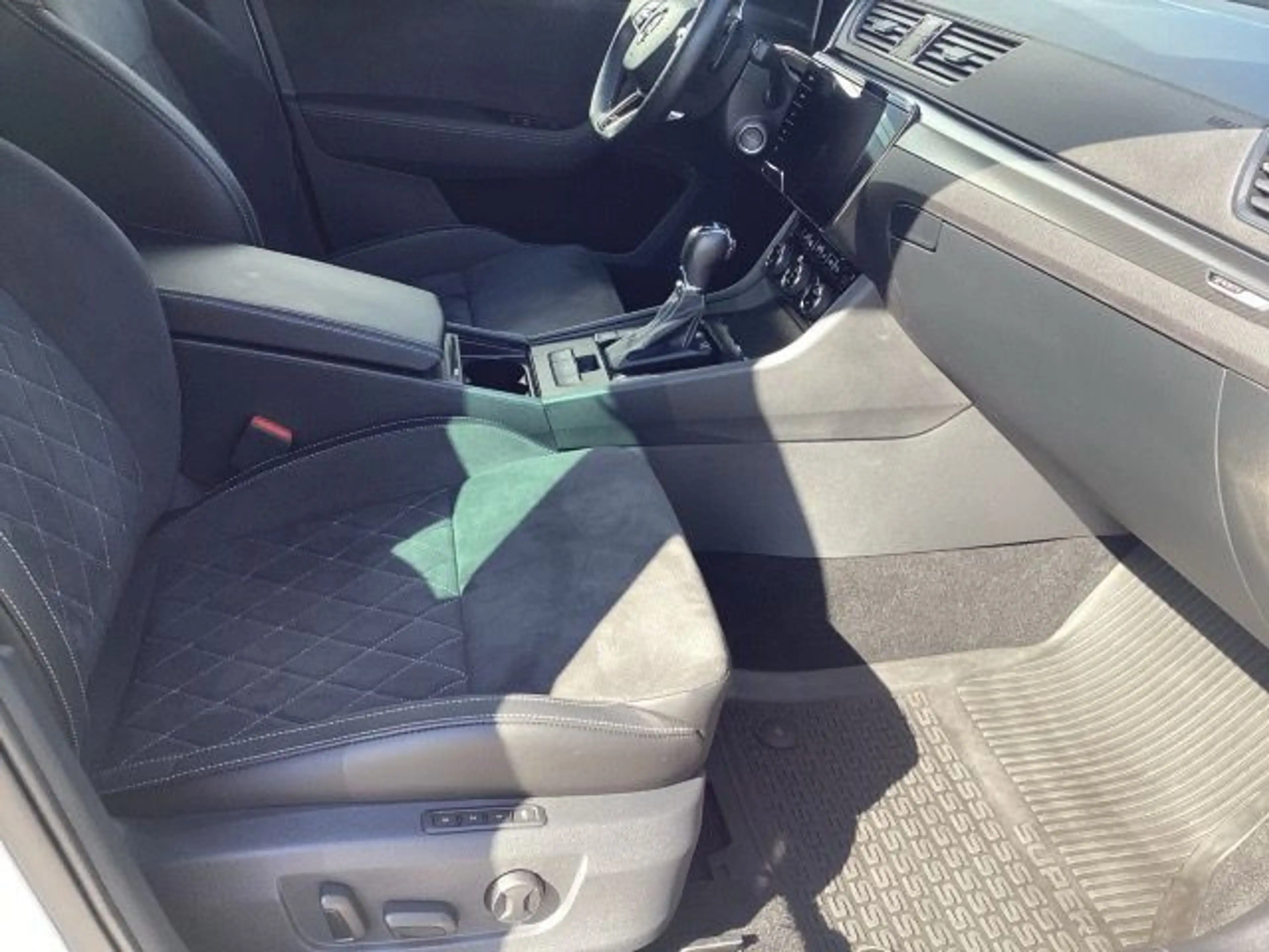 Skoda Superb Combi 2.0 TSI DSG Sportline Navi,Frontsch — photo 15