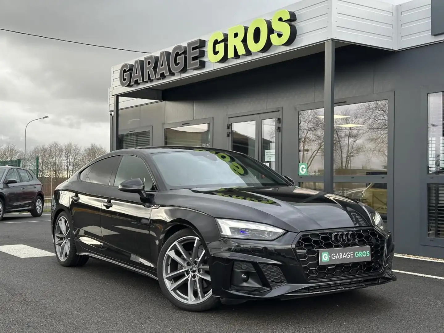 Audi A5 35 TDI 163 S tronic 7 S line Noir - 1