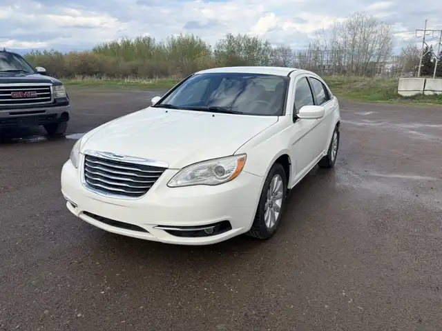 Chrysler 200 2011