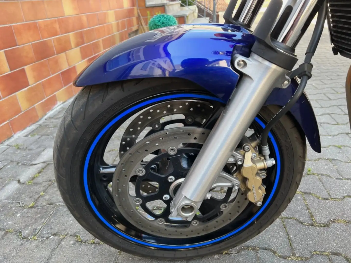 Suzuki GSX 1400 Blauw - 1