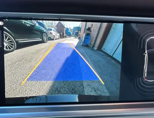 Porsche Panamera view 12
