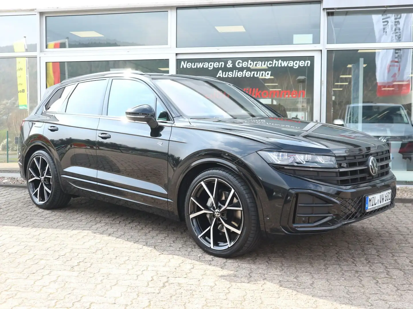 Volkswagen Touareg R-Line 3.0 TDI 4M ABT 330 PS AHK PANO ST Noir - 2