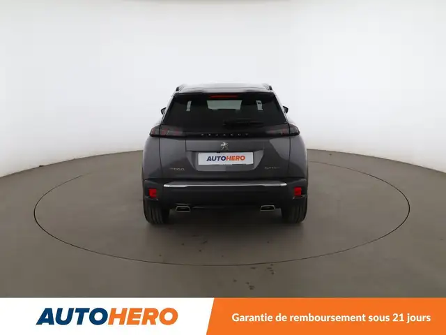 Peugeot 2008 view 5