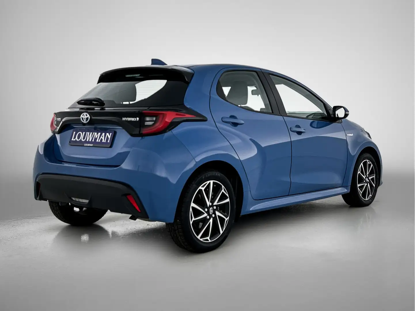 Toyota Yaris 1.5 Hybrid First Edition Blauw - 2