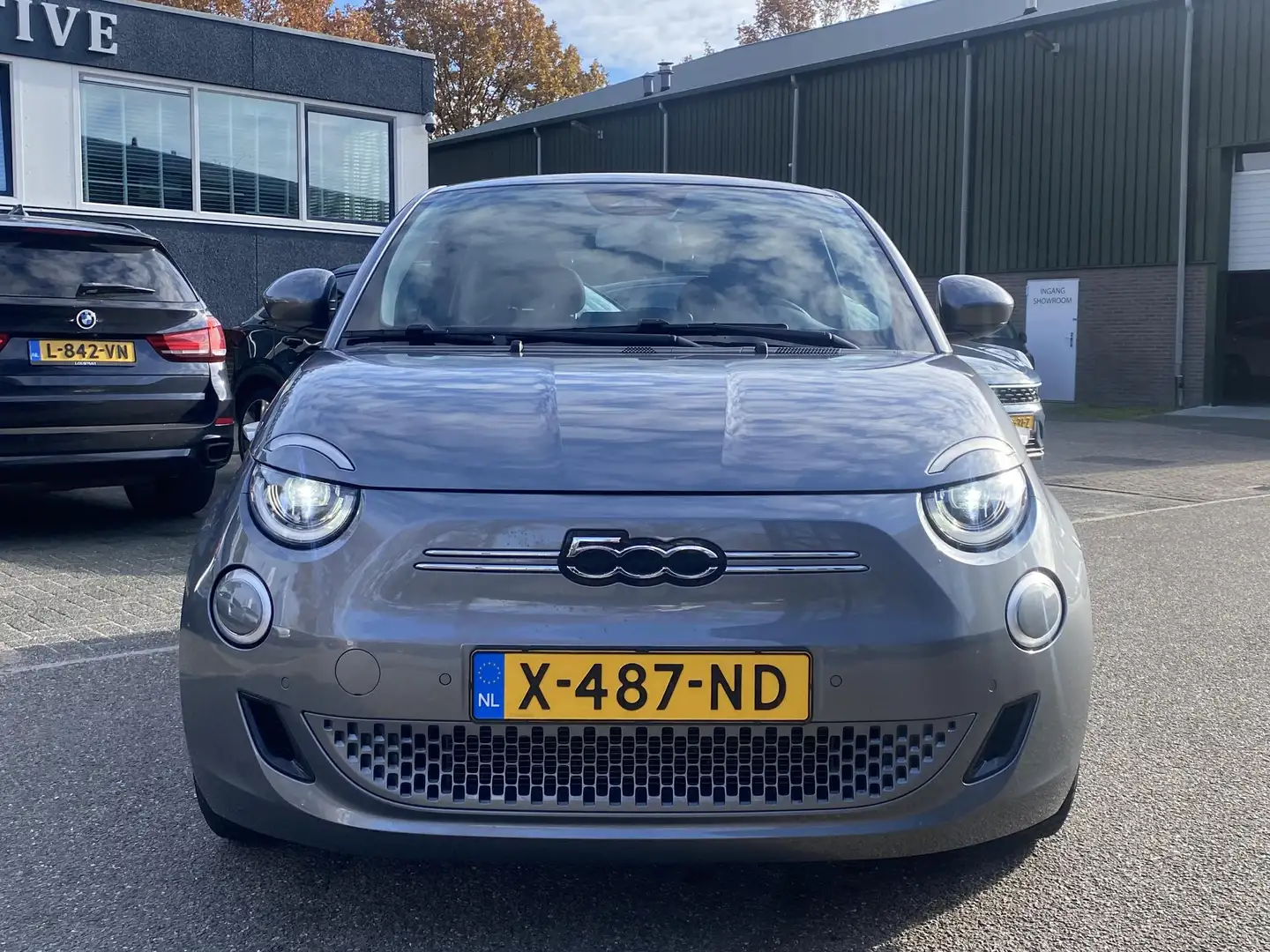 Fiat 500e Icon 42 kWh KEYLESS| STOELVERWARMING| CAMERA| DODE Grau - 2